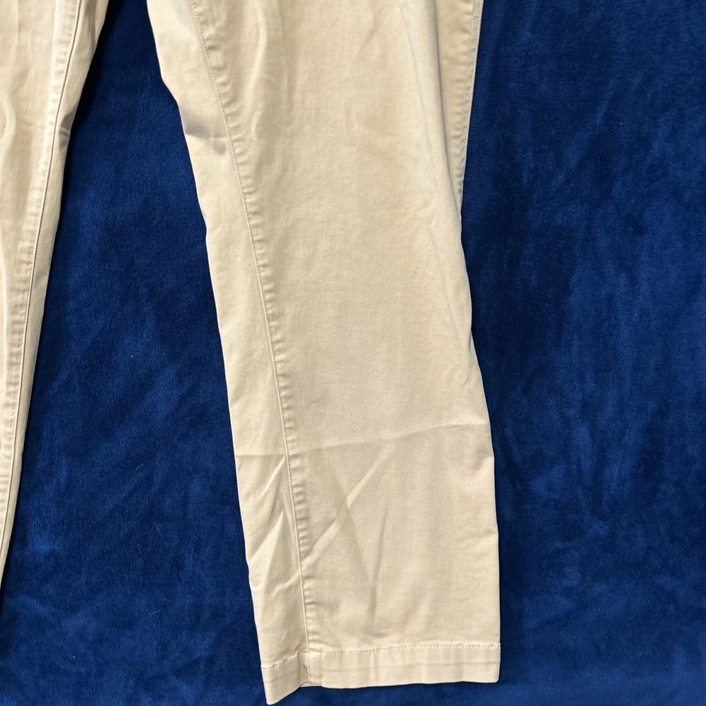 Ll Bean Mens Chino Pants Size 42W X 34 Khaki Standard Fit Straight Leg Lycra - Picture 3 of 15